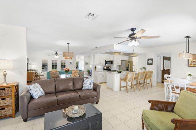 157 HOURGLASS DRIVE, Venice, FL 34293