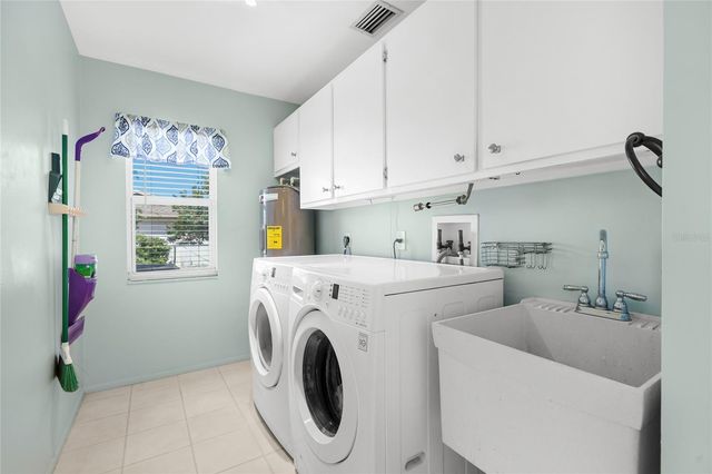 157 HOURGLASS DRIVE, Venice, FL 34293
