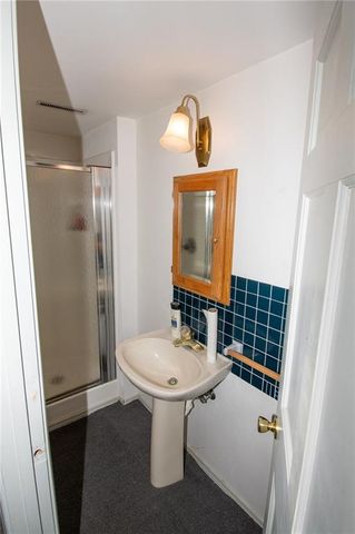 14 NW 40th Street, Kansas City, MO 64116