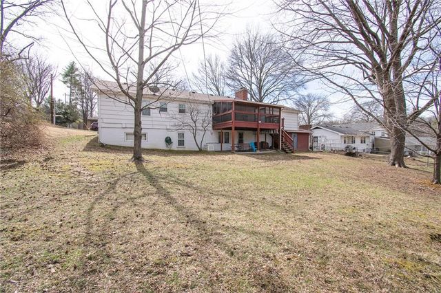 14 NW 40th Street, Kansas City, MO 64116