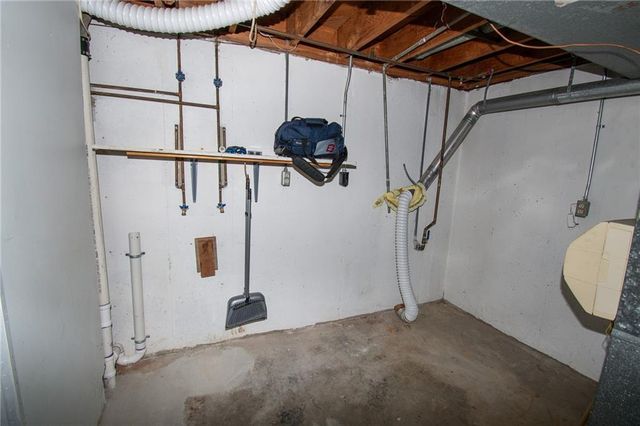 14 NW 40th Street, Kansas City, MO 64116