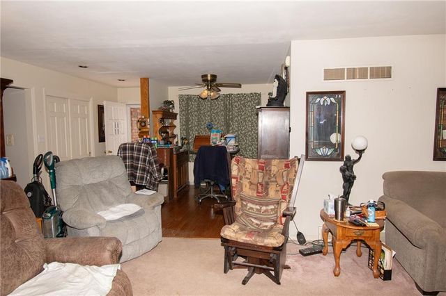 14 NW 40th Street, Kansas City, MO 64116