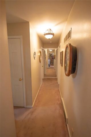 14 NW 40th Street, Kansas City, MO 64116