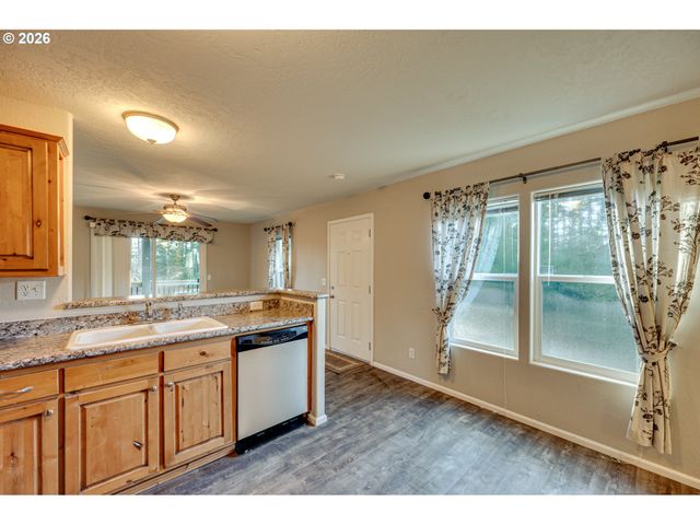 43902 Ne COLUMBIA TIE Rd, Amboy, WA 98601