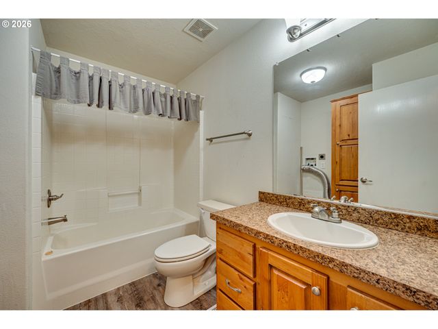 43902 Ne COLUMBIA TIE Rd, Amboy, WA 98601