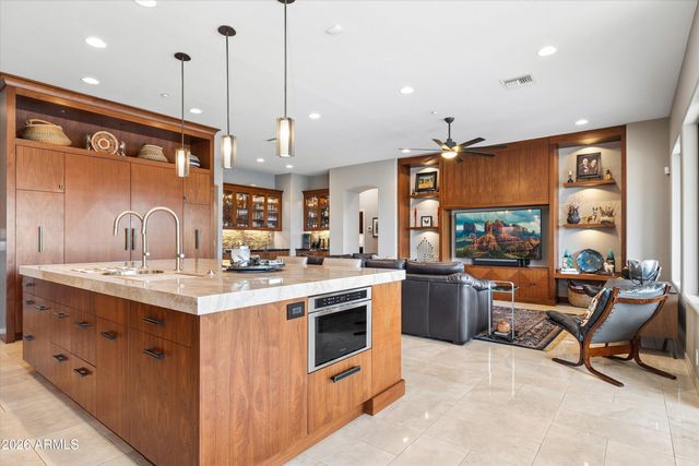 5737 E Hedgehog Place, Scottsdale, AZ 85266