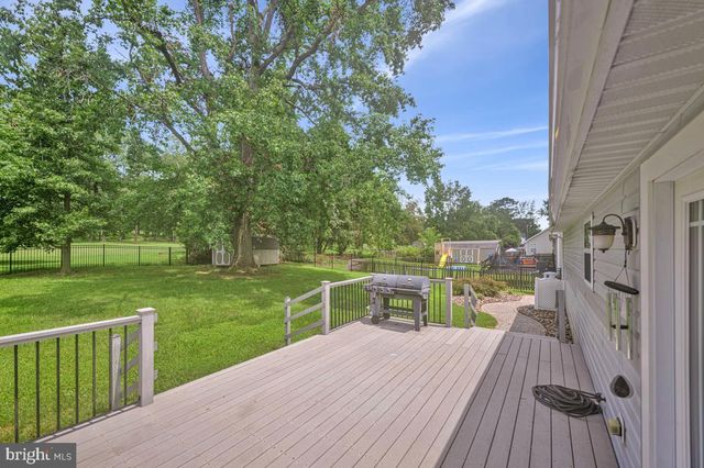 35466 GOLF COURSE DR, Mechanicsville, MD 20659