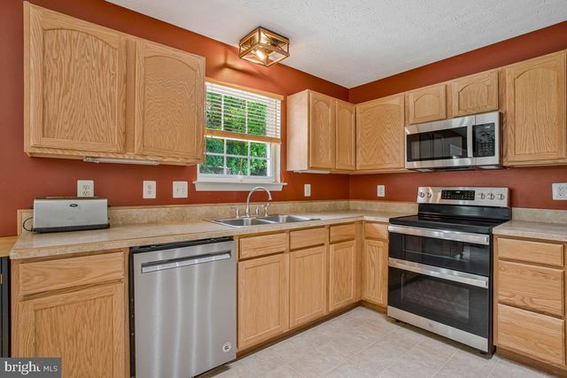 35466 GOLF COURSE DR, Mechanicsville, MD 20659