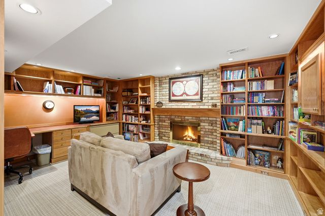 2152 E CREEK RD, Sandy, UT 84093