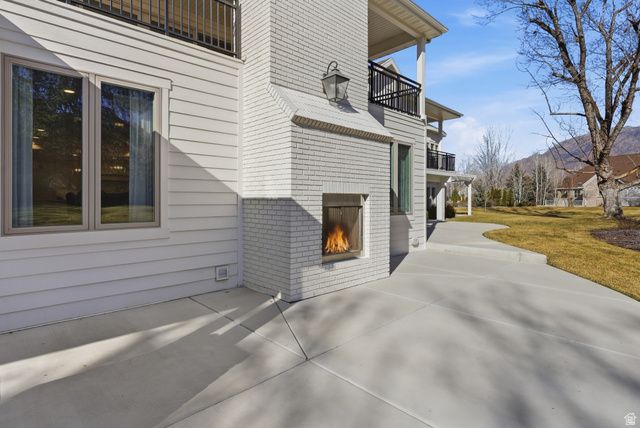 2152 E CREEK RD, Sandy, UT 84093