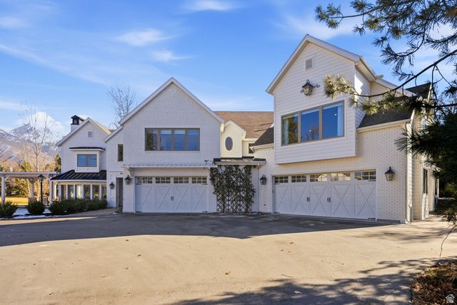 2152 E CREEK RD, Sandy, UT 84093