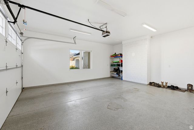 2152 E CREEK RD, Sandy, UT 84093