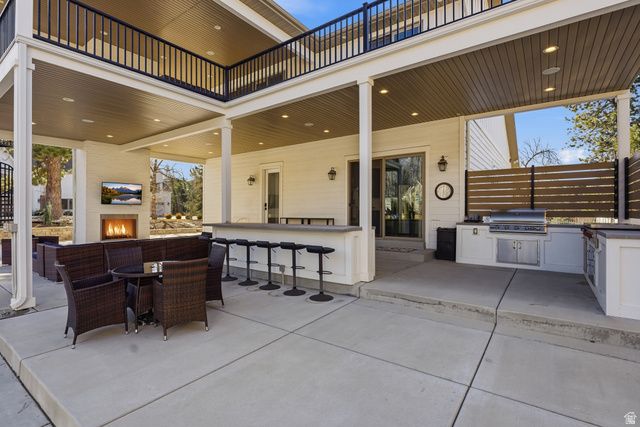 2152 E CREEK RD, Sandy, UT 84093