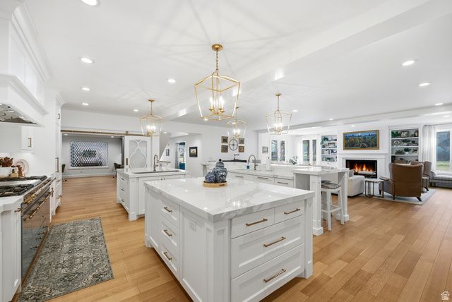 2152 E CREEK RD, Sandy, UT 84093