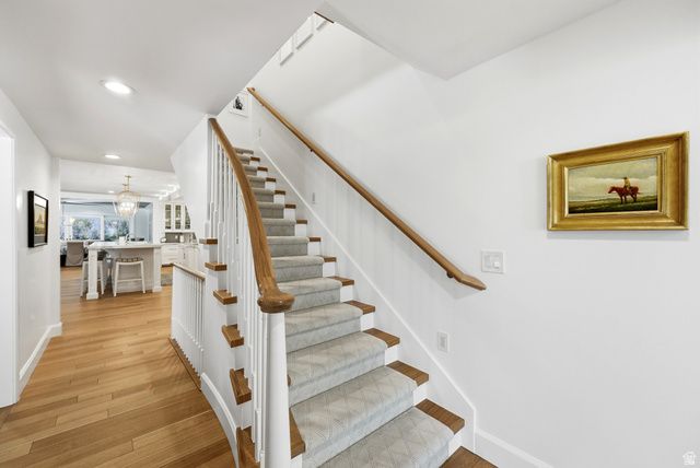 2152 E CREEK RD, Sandy, UT 84093