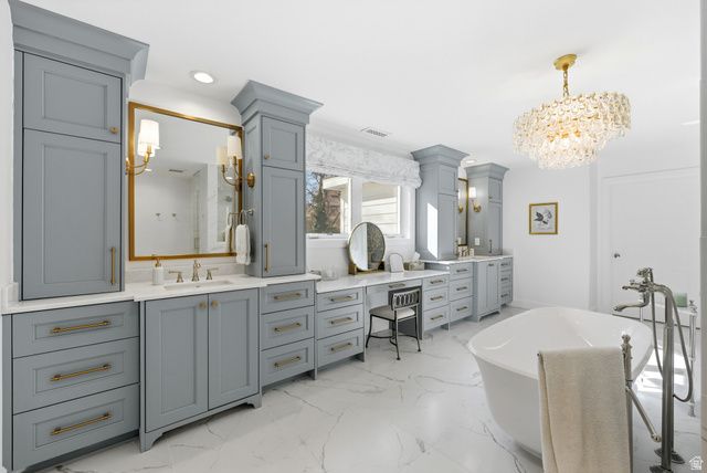 2152 E CREEK RD, Sandy, UT 84093