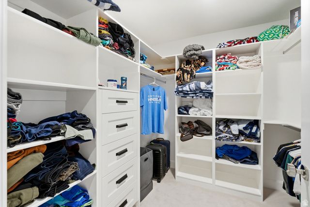 2152 E CREEK RD, Sandy, UT 84093