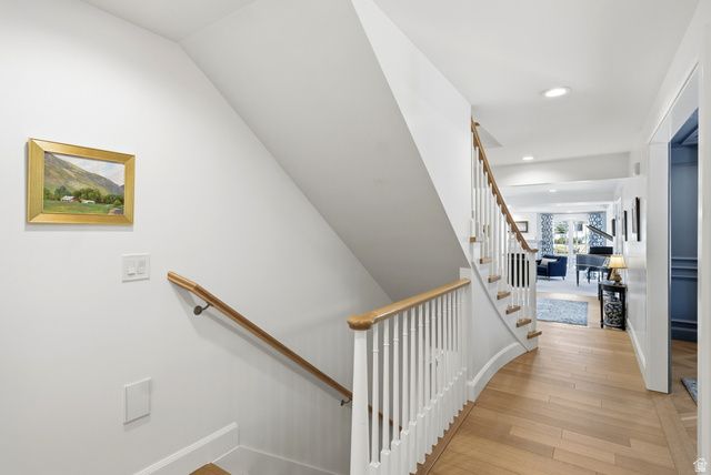 2152 E CREEK RD, Sandy, UT 84093