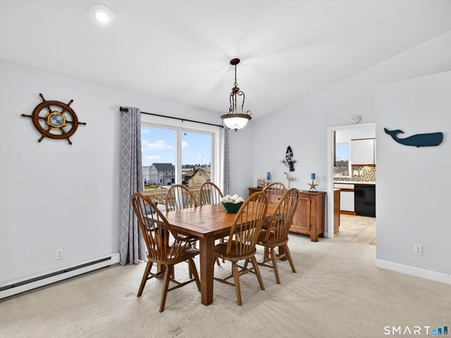 18 Noble Avenue, Groton, CT 06340