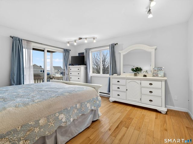 18 Noble Avenue, Groton, CT 06340