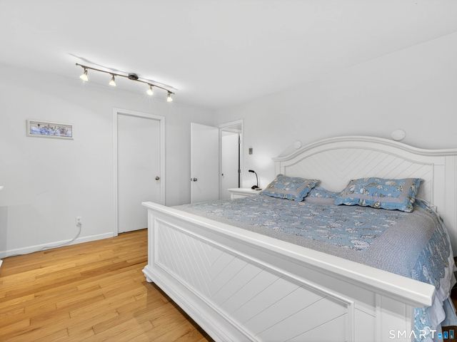 18 Noble Avenue, Groton, CT 06340