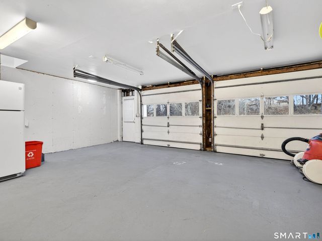 18 Noble Avenue, Groton, CT 06340