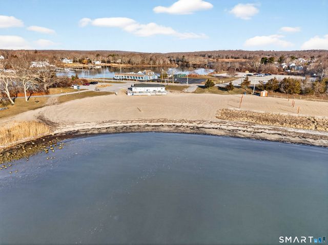 18 Noble Avenue, Groton, CT 06340