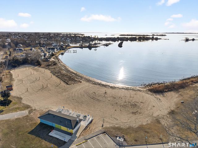 18 Noble Avenue, Groton, CT 06340