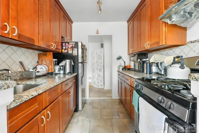 9935 59th Avenue 6C, Corona, NY 11368