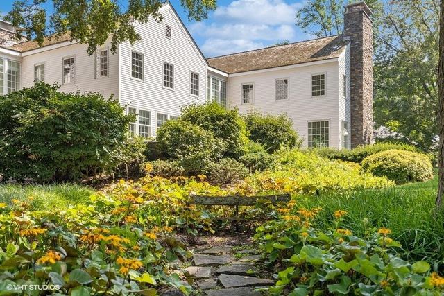 15360 Lakeshore Road, Lakeside, MI 49116