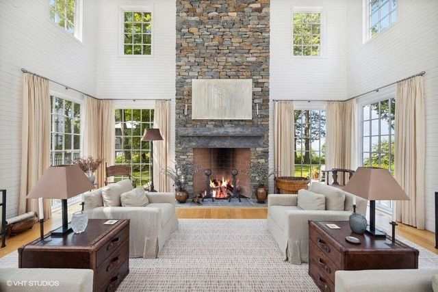 15360 Lakeshore Road, Lakeside, MI 49116