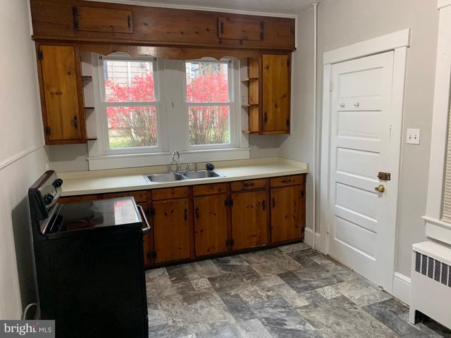 559 HILLMAN DR, Winchester, VA 22601