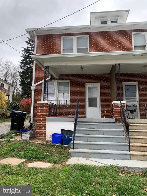 559 HILLMAN DR, Winchester, VA 22601