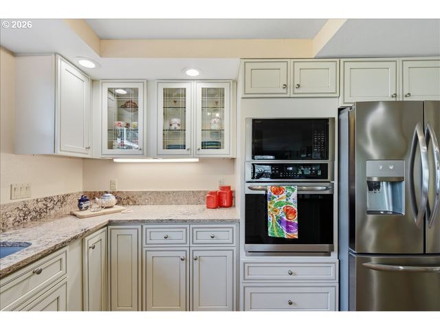 2804 Se SPYGLASS Dr, Vancouver, WA 98683