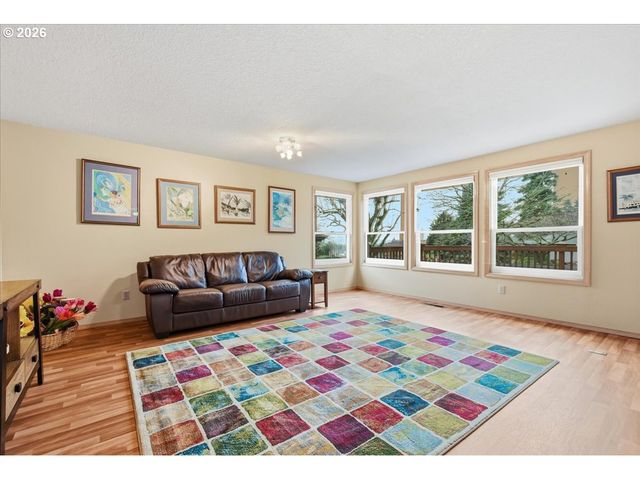 2804 Se SPYGLASS Dr, Vancouver, WA 98683