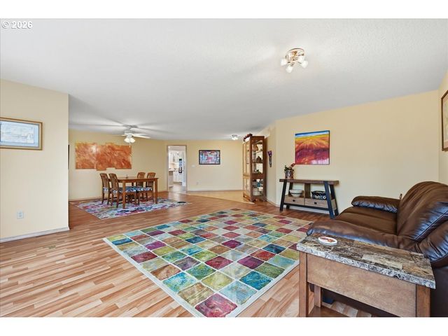 2804 Se SPYGLASS Dr, Vancouver, WA 98683