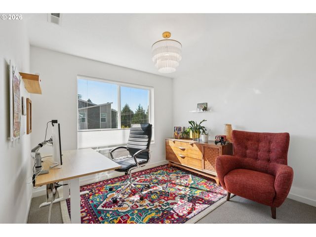 938 Sw ADRIAN Ter, Beaverton, OR 97005
