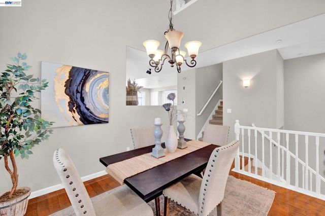 6197 Yardley Ln, San Ramon, CA 94582