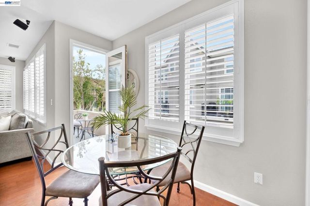 6197 Yardley Ln, San Ramon, CA 94582