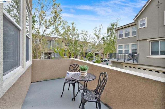 6197 Yardley Ln, San Ramon, CA 94582