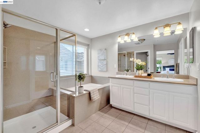 6197 Yardley Ln, San Ramon, CA 94582