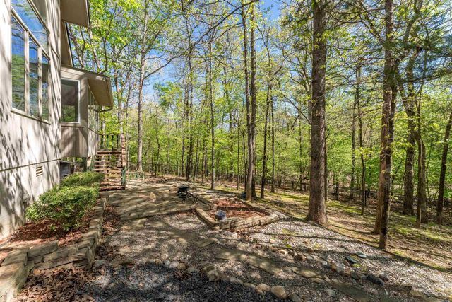 10 Princesa Lane, Hot Springs Village, AR 71909