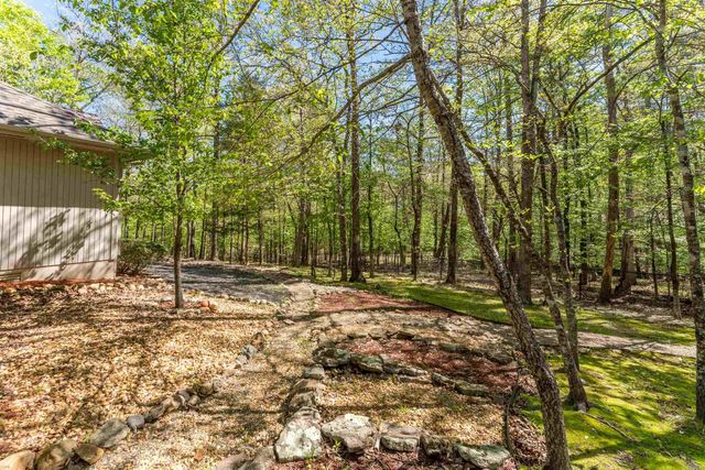 10 Princesa Lane, Hot Springs Village, AR 71909