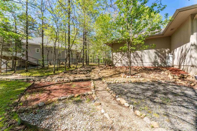 10 Princesa Lane, Hot Springs Village, AR 71909