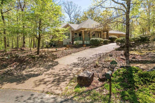 10 Princesa Lane, Hot Springs Village, AR 71909