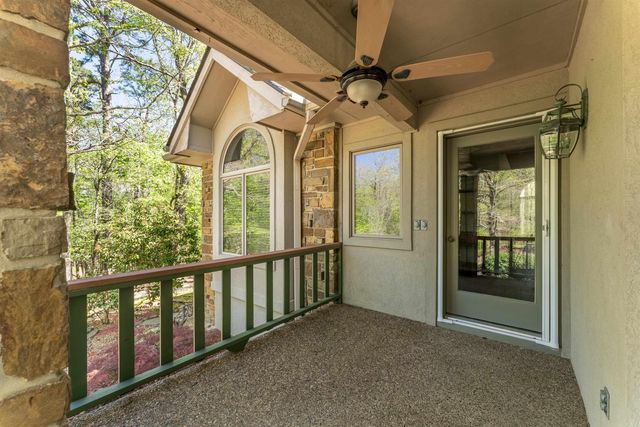 10 Princesa Lane, Hot Springs Village, AR 71909