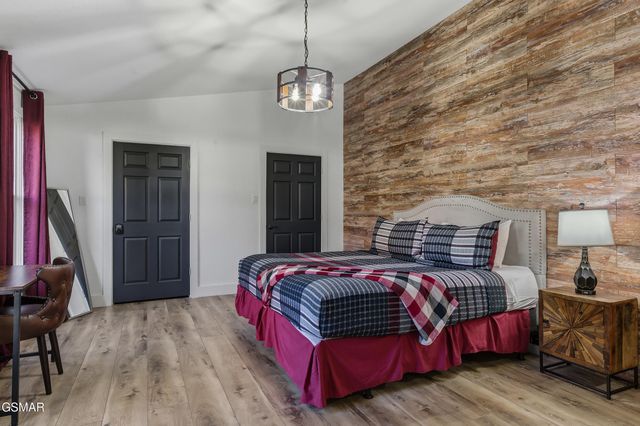 3588 Four Seasons Lane, Sevierville, TN 37862