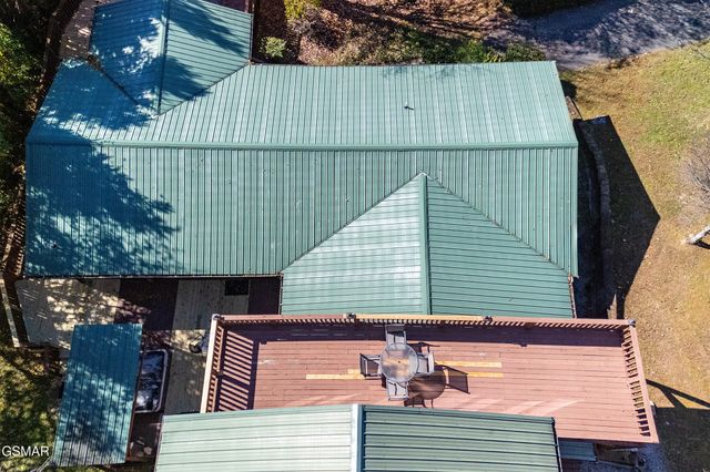 3588 Four Seasons Lane, Sevierville, TN 37862