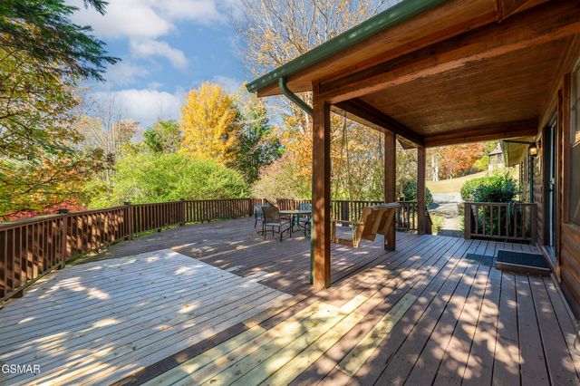 3588 Four Seasons Lane, Sevierville, TN 37862
