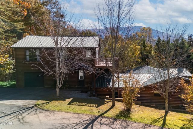 3588 Four Seasons Lane, Sevierville, TN 37862